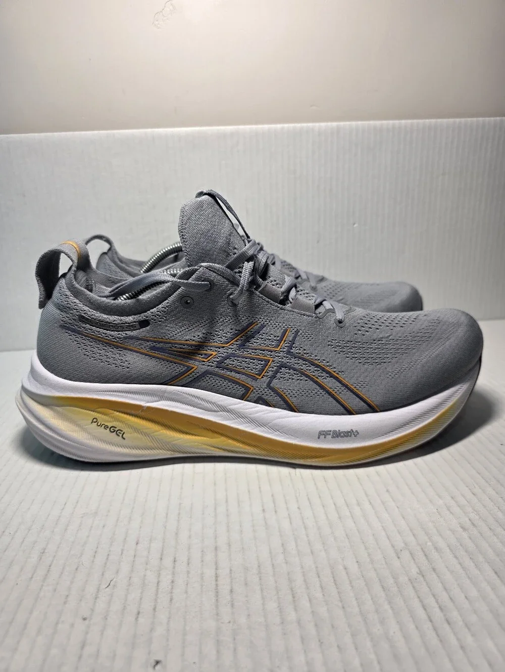 Asics Gel-Nimbus 26 Running Shoes Sneakers Mens Size 12 Sheet Rock Orange
